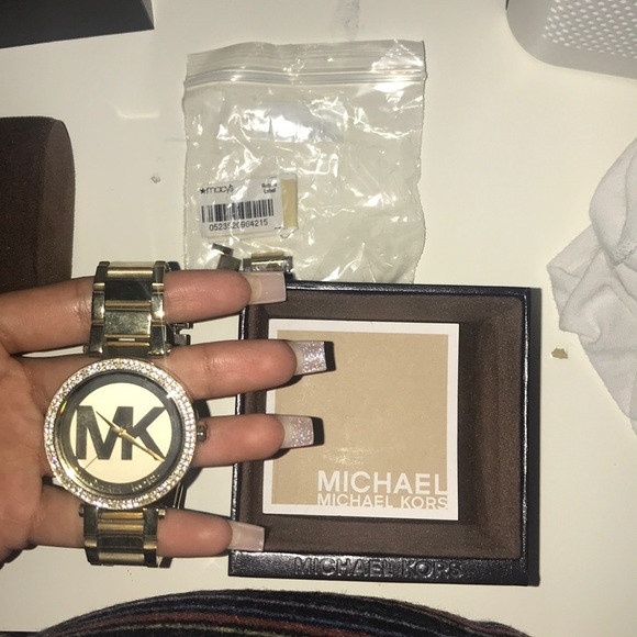 AUTHENTIC MICHAEL KORS WATCH! - Picture 3 of 4